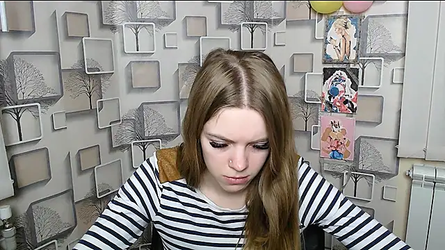 AliceFlirtt  online show from 03/13/25, 11:41