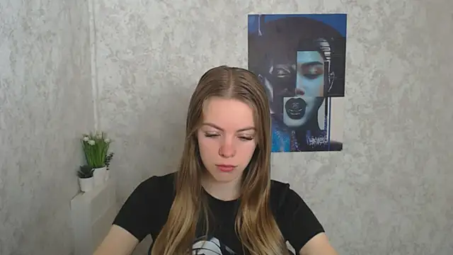 AliceFlirtt  online show from 09/23/25, 08:17