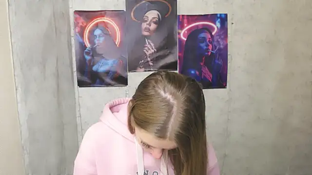 AliceFlirtt  online show from 11/11/25, 09:09