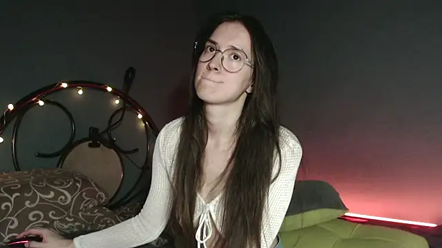 Snapshot of wow__kelly chatting on 12/11/24, 05:15 wow kelly online show from 12/11/24, 05:15