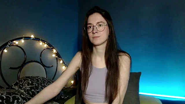 Snapshot of wow__kelly chatting on 03/17/25, 04:01 wow kelly online show from 03/17/25, 04:01