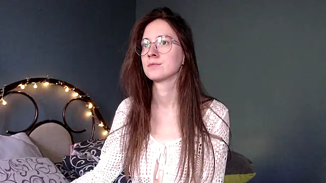 Snapshot of wow__kelly chatting on 09/16/25, 01:01 wow kelly online show from 09/16/25, 01:01