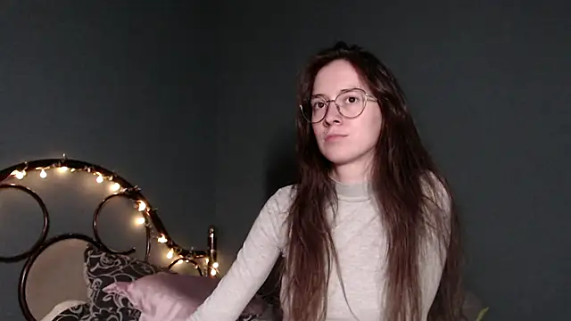 Snapshot of wow__kelly chatting on 09/18/25, 02:41 wow kelly online show from 09/18/25, 02:41