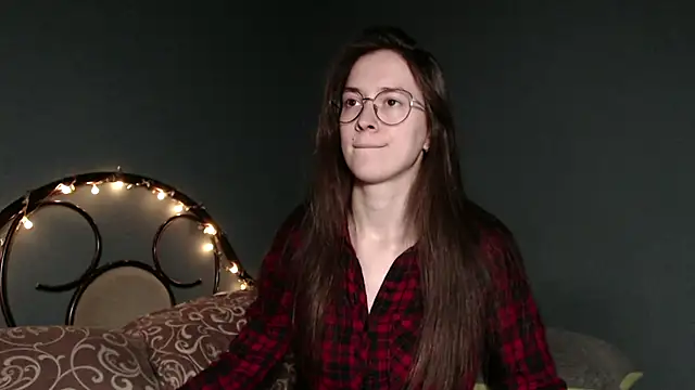 Snapshot of wow__kelly chatting on 10/04/25, 03:21 wow kelly online show from 10/04/25, 03:21