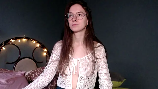 Snapshot of wow__kelly chatting on 10/05/25, 02:04 wow kelly online show from 10/05/25, 02:04