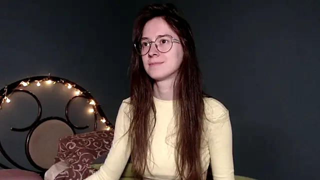 Snapshot of wow__kelly chatting on 10/10/25, 12:59 wow kelly online show from 10/10/25, 12:59