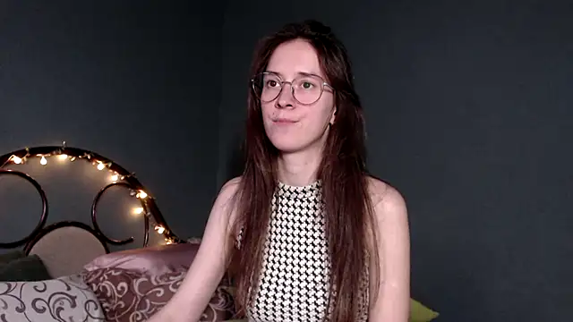 Snapshot of wow__kelly chatting on 10/11/25, 02:15 wow kelly online show from 10/11/25, 02:15