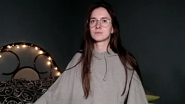 Snapshot of wow__kelly chatting on 10/22/25, 02:28 wow kelly online show from 10/22/25, 02:28