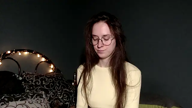 Snapshot of wow__kelly chatting on 10/28/25, 04:09 wow kelly online show from 10/28/25, 04:09