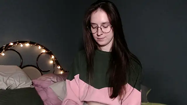 Snapshot of wow__kelly chatting on 11/01/25, 03:25 wow kelly online show from 11/01/25, 03:25