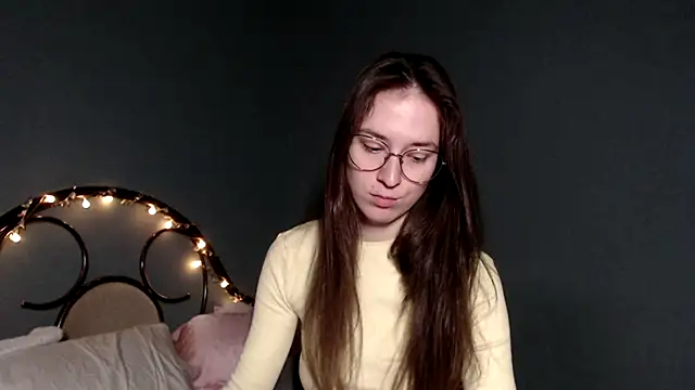 Snapshot of wow__kelly chatting on 11/07/25, 03:23 wow kelly online show from 11/07/25, 03:23