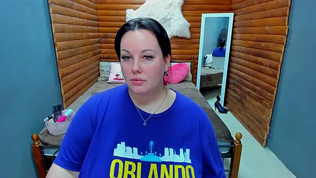 BubbleEmma online show from 01/19/25, 02:04