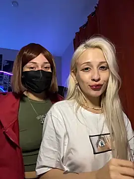 Snapshot of Dooubletroublee chatting on 09/09/25, 12:21 Dooubletroublee online show from 09/09/25, 12:21