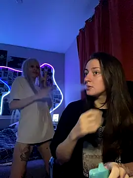 Snapshot of Dooubletroublee chatting on 09/27/25, 12:48 Dooubletroublee online show from 09/27/25, 12:48