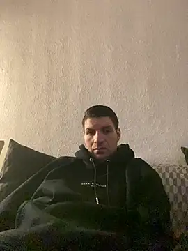 Ricoleckt online show from 02/27/25, 08:31