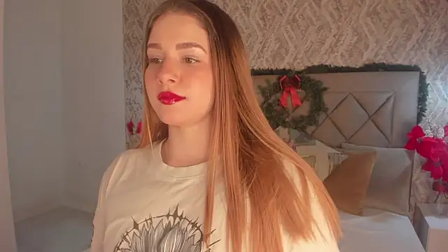 Snapshot of Lady_lacey05 chatting on 12/17/24, 02:00 Lady lacey05 online show from 12/17/24, 02:00