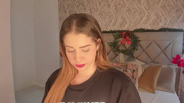 Snapshot of Lady_lacey05 chatting on 12/17/24, 05:58 Lady lacey05 online show from 12/17/24, 05:58