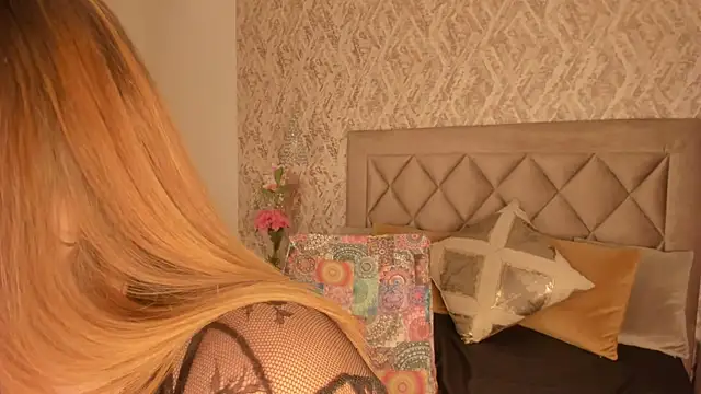 Snapshot of Lady_lacey05 chatting on 02/18/25, 05:21 Lady lacey05 online show from 02/18/25, 05:21