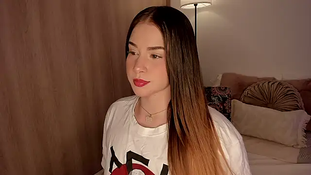 Snapshot of Lady_lacey05 chatting on 09/25/25, 01:20 Lady lacey05 online show from 09/25/25, 01:20