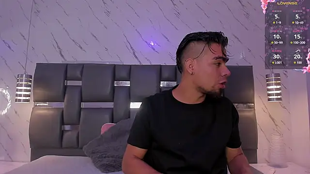 PittAndLunaa online show from 04/09/26, 12:21