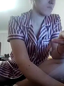 emeli moon online show from 12/01/24, 07:14