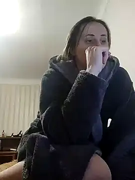 emeli moon online show from 01/13/25, 08:15