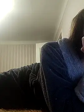 emeli moon online show from 02/17/25, 01:36