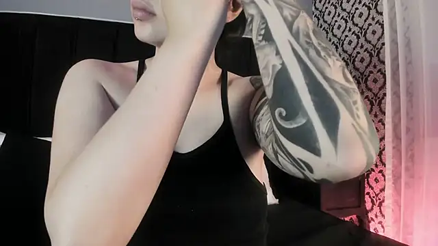 Adeelinee online show from 02/21/26, 08:10