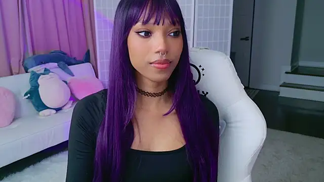 Snapshot of lileviemarie chatting on 09/09/25, 02:00 lileviemarie online show from 09/09/25, 02:00