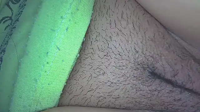 white sexy  online show from 02/04/25, 12:19