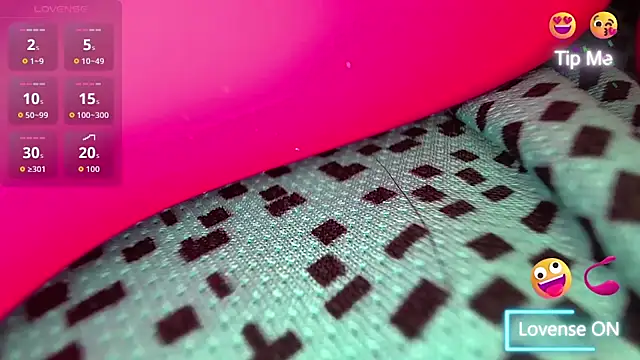 Snapshot of white_sexy_ chatting on 03/24/26, 10:31 white sexy online show from 03/24/26, 10:31