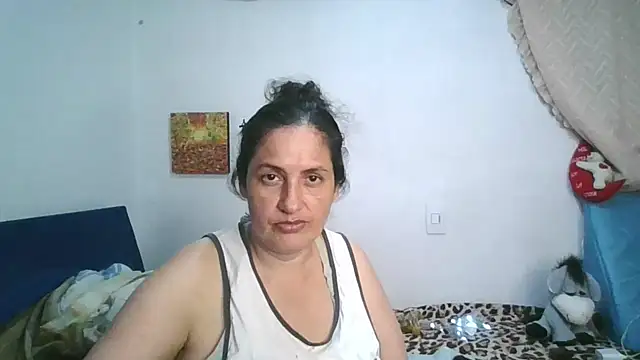ximenajimenez online show from 04/13/26, 11:32