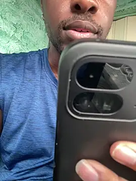 Snapshot of GGpenthouse chatting on 10/05/25, 10:18 GGpenthouse online show from 10/05/25, 10:18