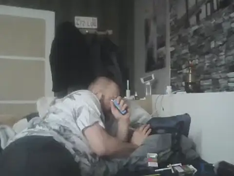 Snapshot of Prehistorixxx2686 chatting on 12/16/24, 11:22 Prehistorixxx2686 online show from 12/16/24, 11:22