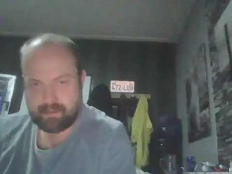 Snapshot of Prehistorixxx2686 chatting on 02/11/25, 08:42 Prehistorixxx2686 online show from 02/11/25, 08:42