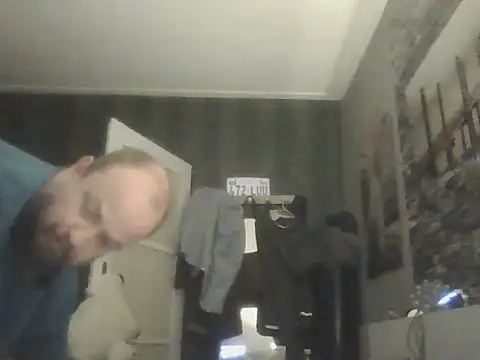 Snapshot of Prehistorixxx2686 chatting on 10/11/25, 04:27 Prehistorixxx2686 online show from 10/11/25, 04:27