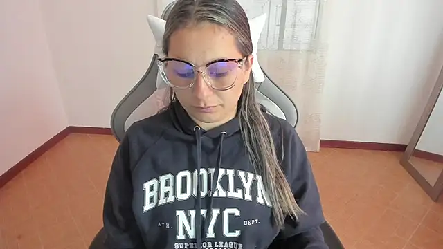 samantha  wilson online show from 02/25/25, 12:13