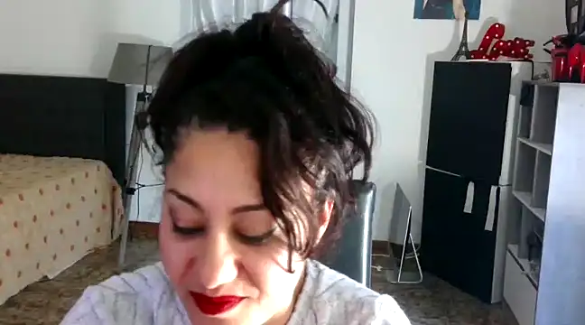 Snapshot of danasantoreal chatting on 01/09/25, 03:44 danasantoreal online show from 01/09/25, 03:44