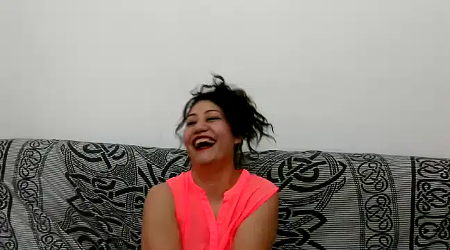 Snapshot of danasantoreal chatting on 03/04/25, 04:20 danasantoreal online show from 03/04/25, 04:20