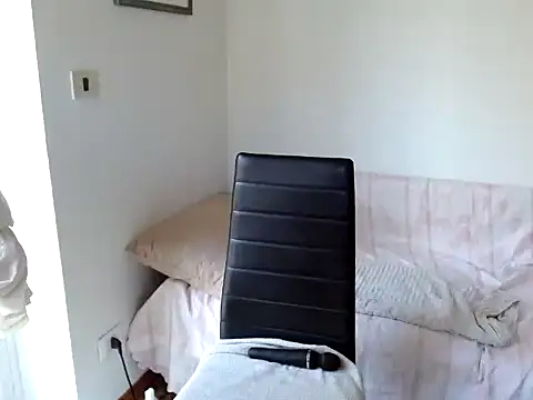 Snapshot of danasantoreal chatting on 10/09/25, 08:01 danasantoreal online show from 10/09/25, 08:01