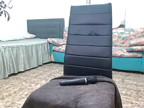 danasantoreal online show from 11/10/25, 04:28