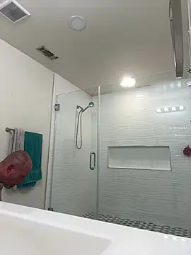 El Gizmo online show from 02/20/25, 06:57