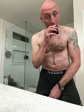 El Gizmo online show from 09/22/25, 06:04