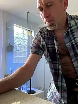 El Gizmo online show from 01/12/26, 04:01