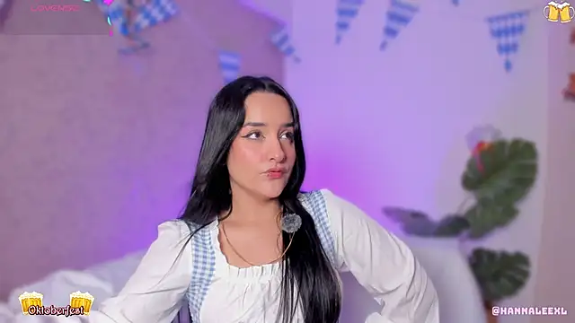 hanna lee02 online show from 10/02/25, 12:23