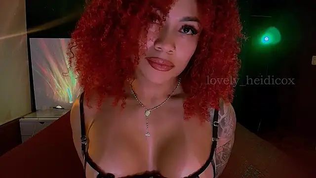 HeidiCox online show from 12/21/25, 01:24