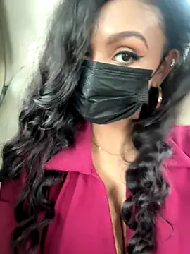 Snapshot of YourThirstySlut chatting on 09/15/25, 10:15 YourThirstySlut online show from 09/15/25, 10:15