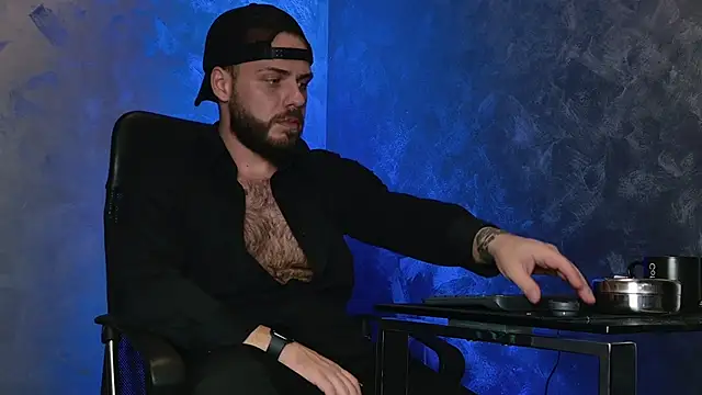 juliusmasters online show from 12/15/25, 08:35