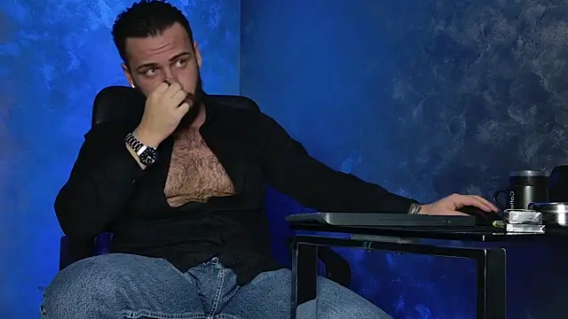 juliusmasters online show from 12/17/25, 08:48