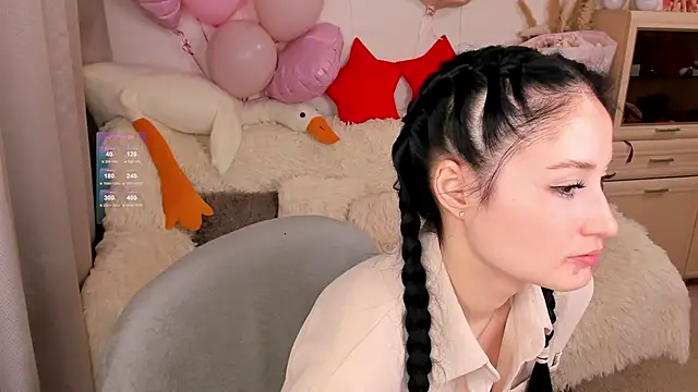 LisaMooore online show from 02/05/26, 07:29